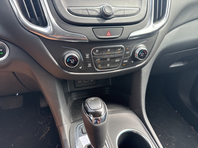 2021 Chevrolet Equinox LT photo 12