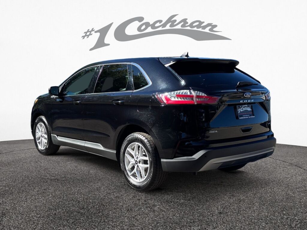 2023 Ford Edge SEL photo 5