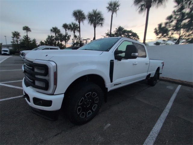 2025 Ford F-250 Platinum photo 4