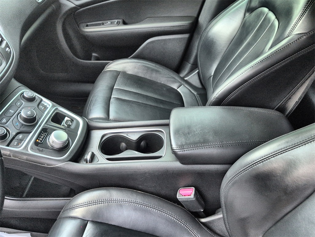 2017 Chrysler 200 Limited photo 19