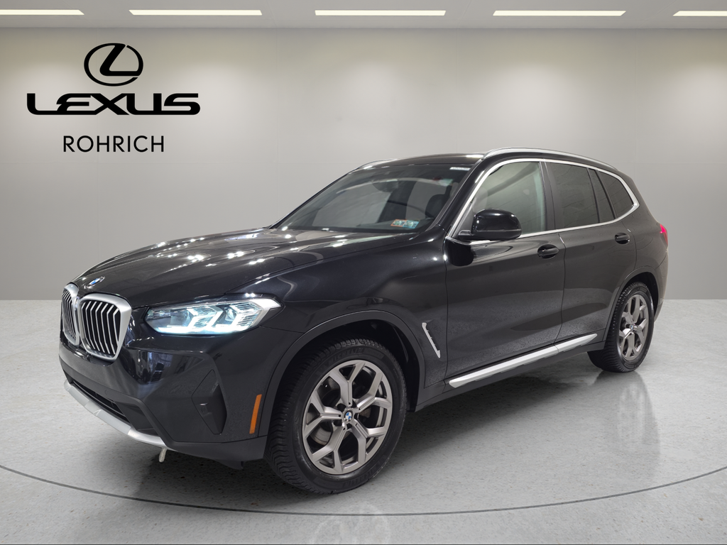 2022 BMW X3 30i's photo