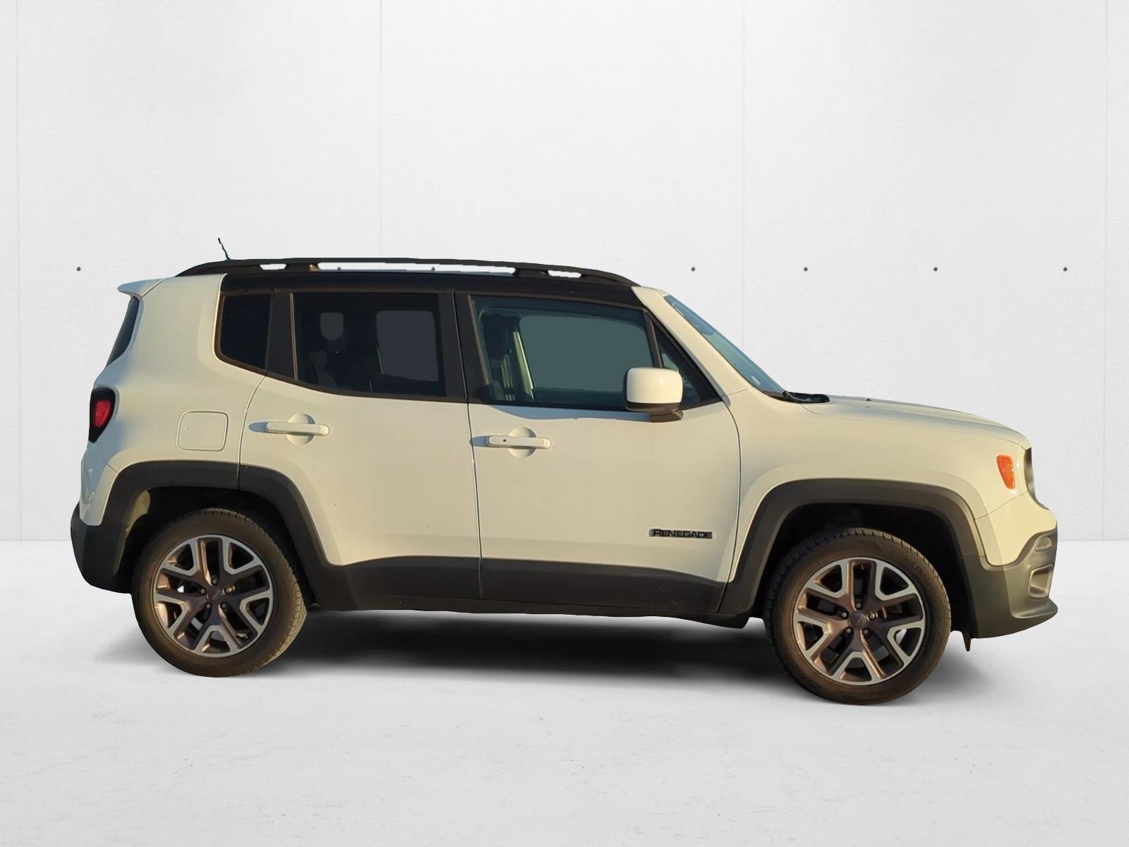2016 Jeep Renegade Latitude photo 4