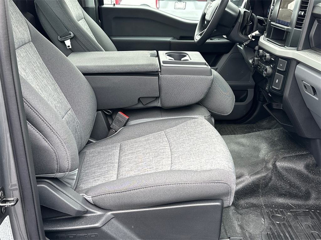 2024 Ford F-350 XL photo 13