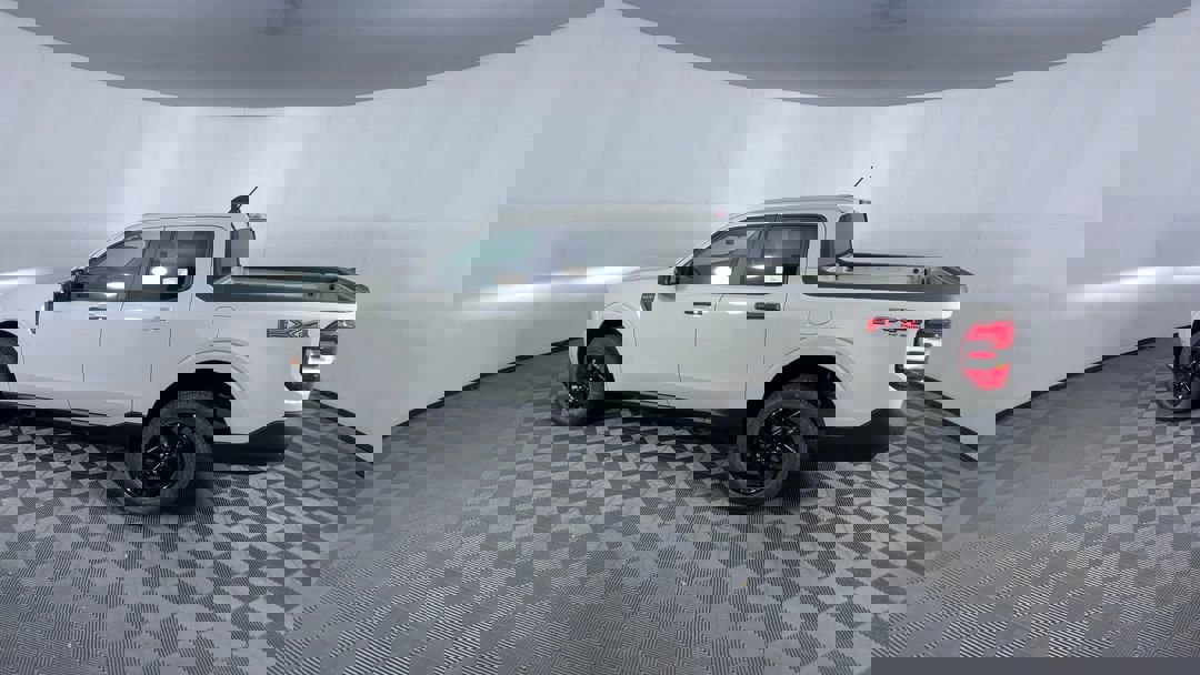 2025 Ford Maverick XLT photo 6