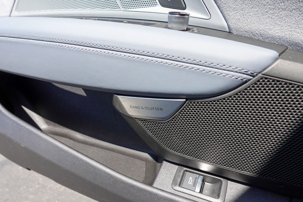 2023 Audi RS e-tron GT Base photo 13