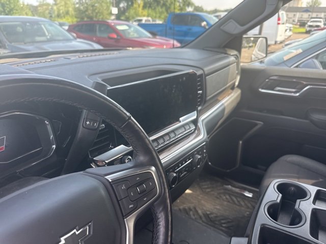 2022 Chevrolet Silverado 1500 RST photo 4