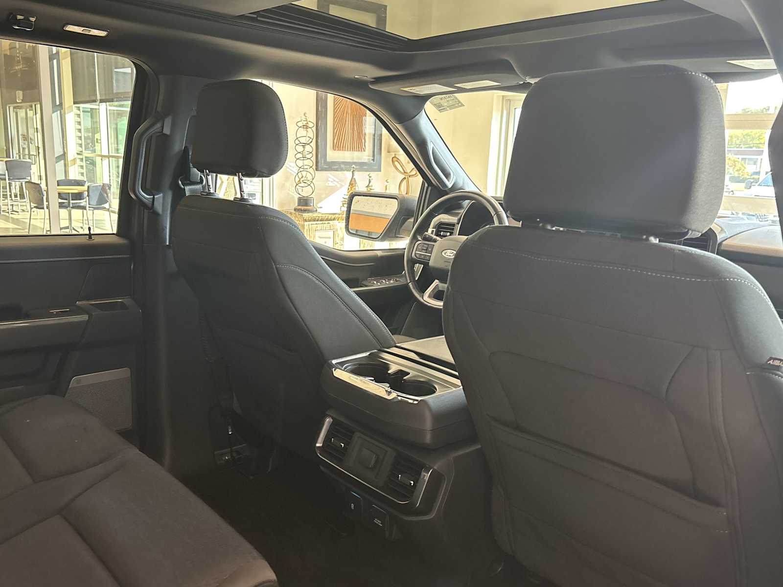 2022 Ford F-150 XLT photo 22
