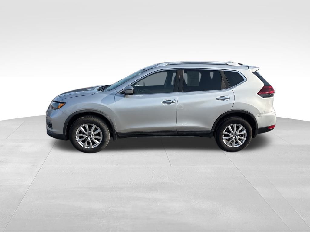 2018 Nissan Rogue SV photo 2