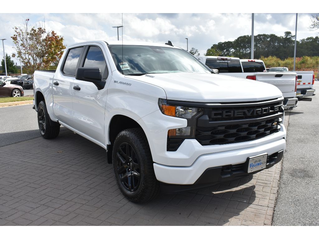 2025 Chevrolet Silverado 1500 Custom photo 5