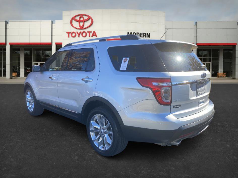 2013 Ford Explorer XLT photo 3