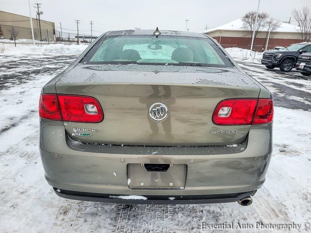 2010 BUICK LUCERNE - Image 2