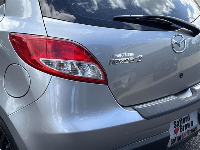 2012 Mazda Mazda2 Sport photo 10