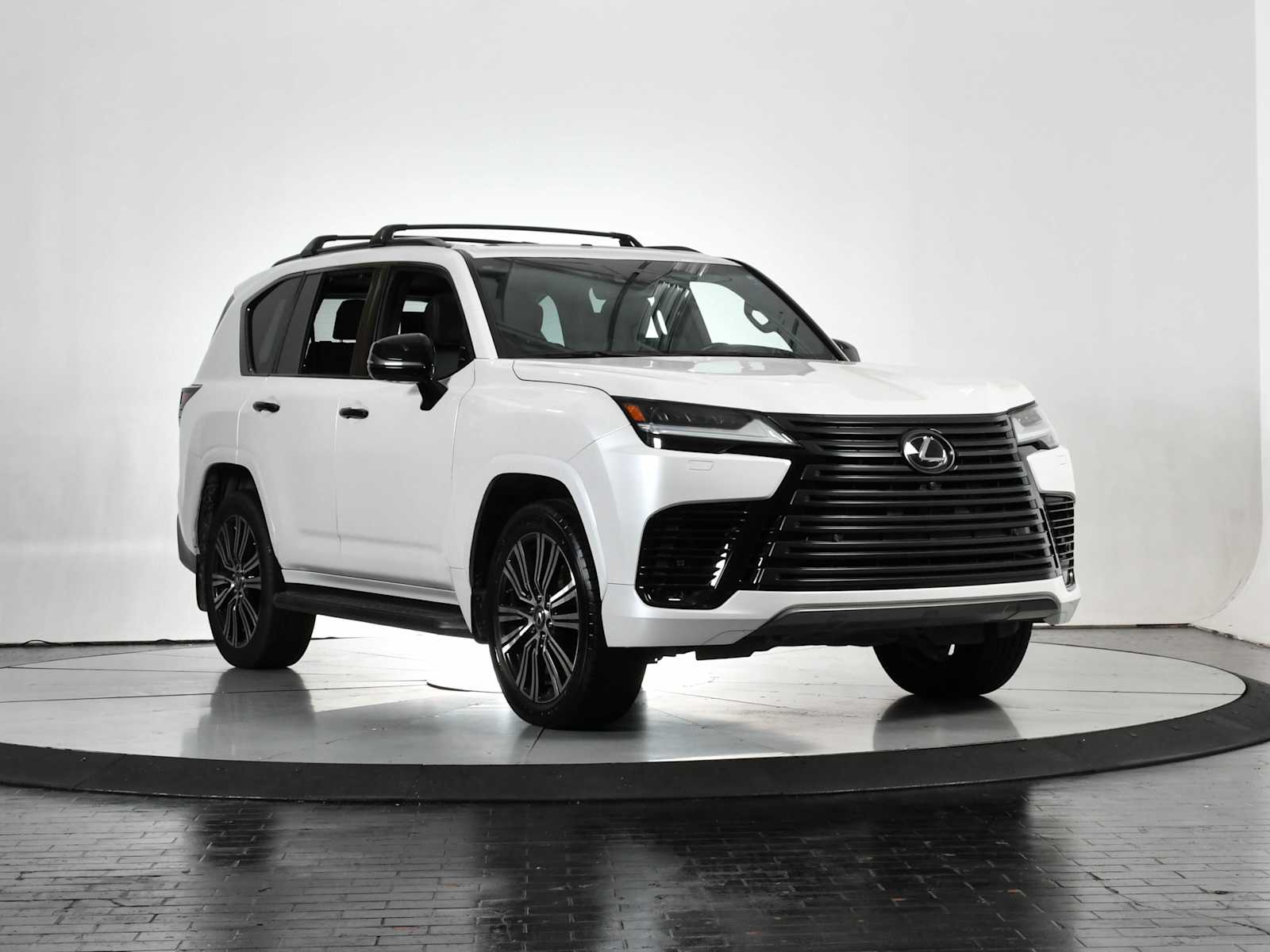 2023 Lexus LX 600 Luxury photo 5