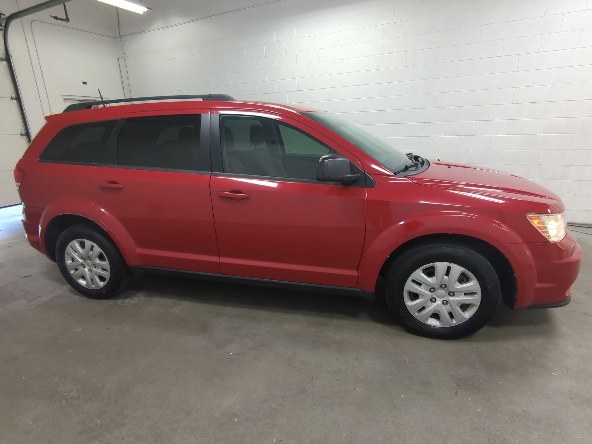 Used 2019 Dodge Journey SE with VIN 3C4PDCABXKT757966 for sale in West Valley City, UT