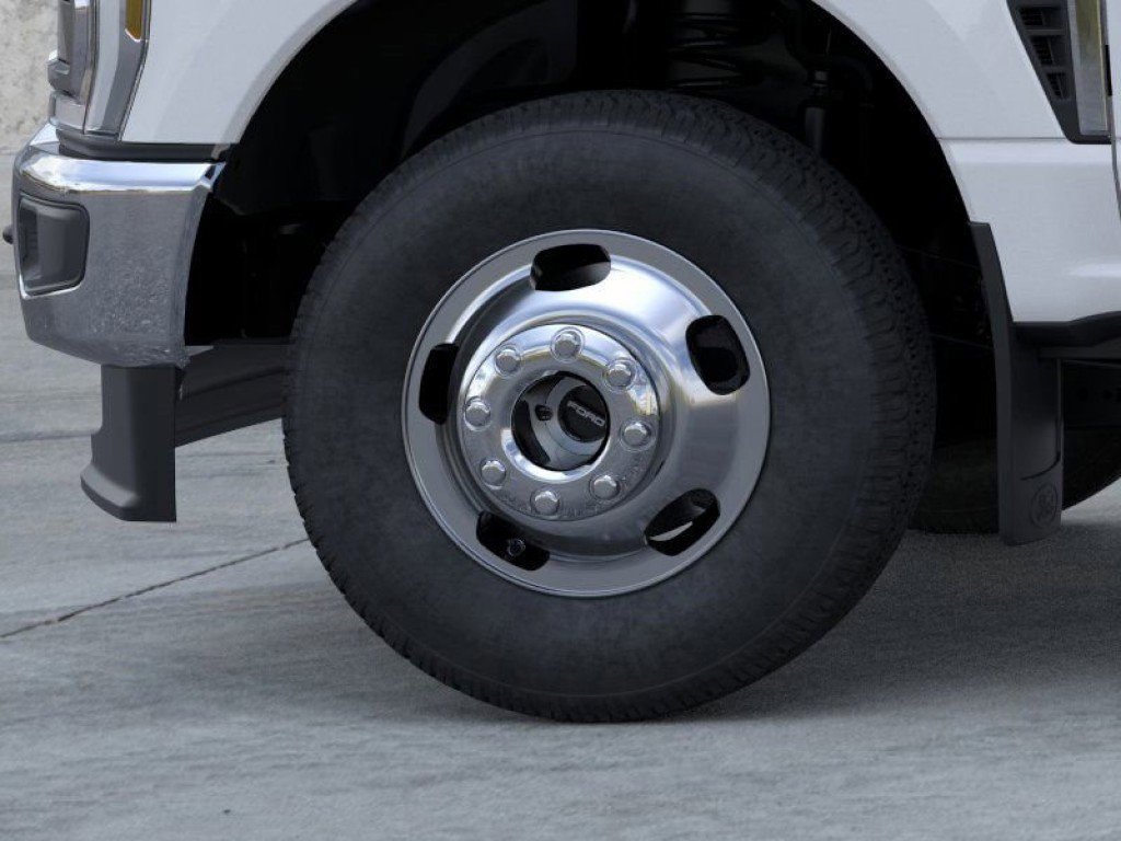 2026 Ford F-350 XLT photo 19
