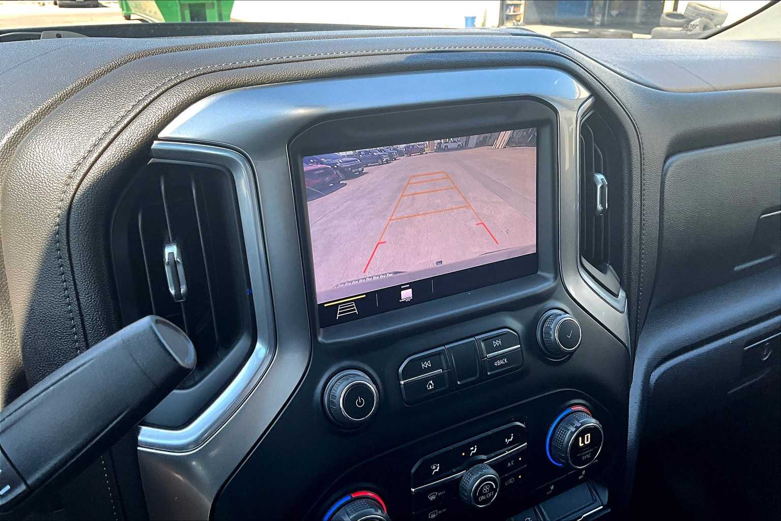 2019 Chevrolet Silverado 1500 LT photo 24