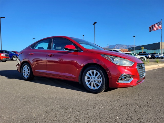 2020 Hyundai Accent SEL photo 2