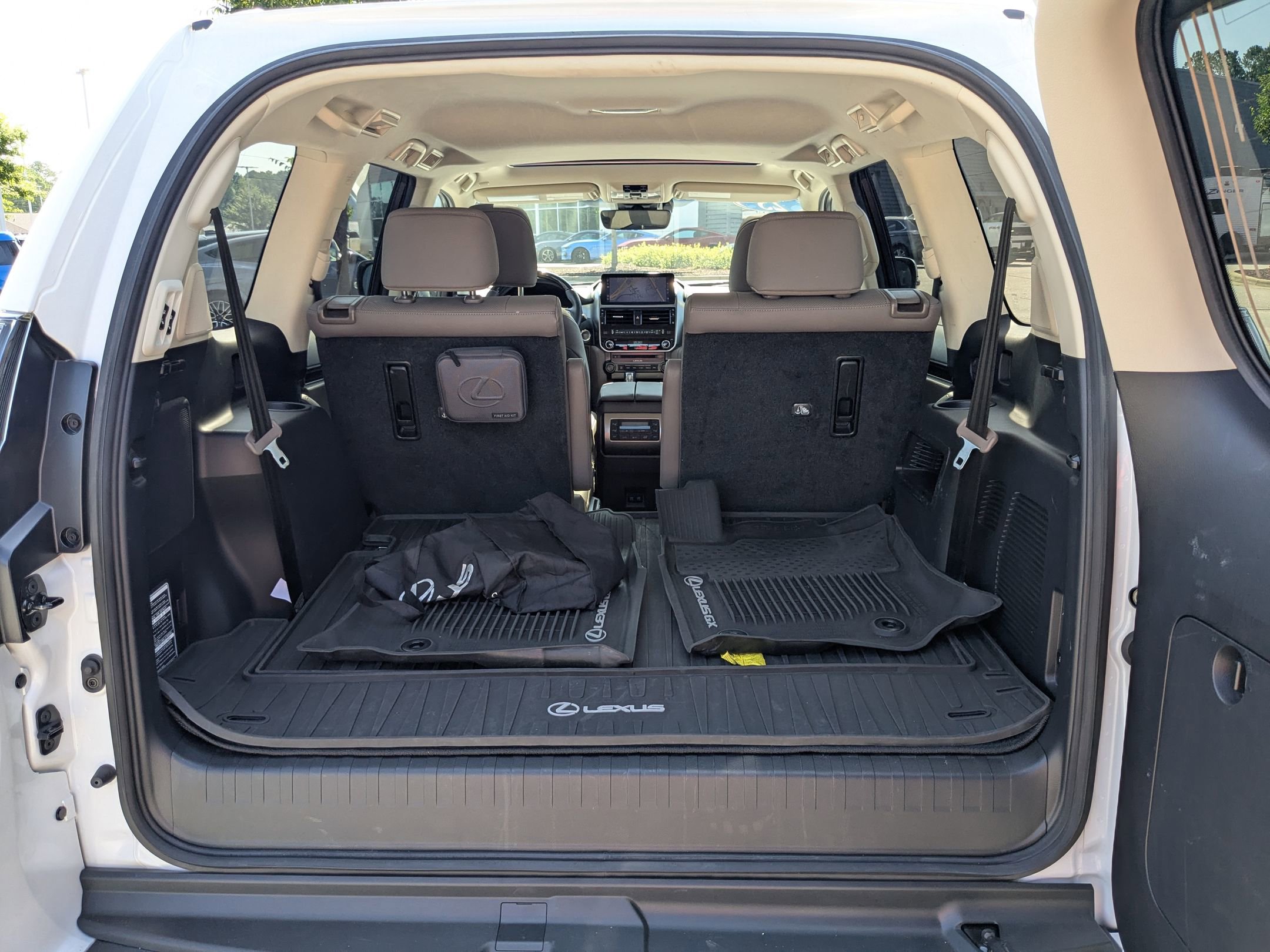 2023 Lexus GX 460 Premium photo 32