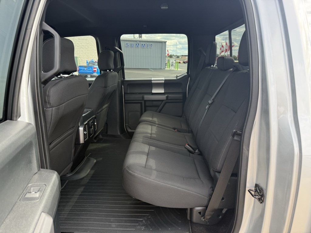2016 Ford F-150 XLT photo 8