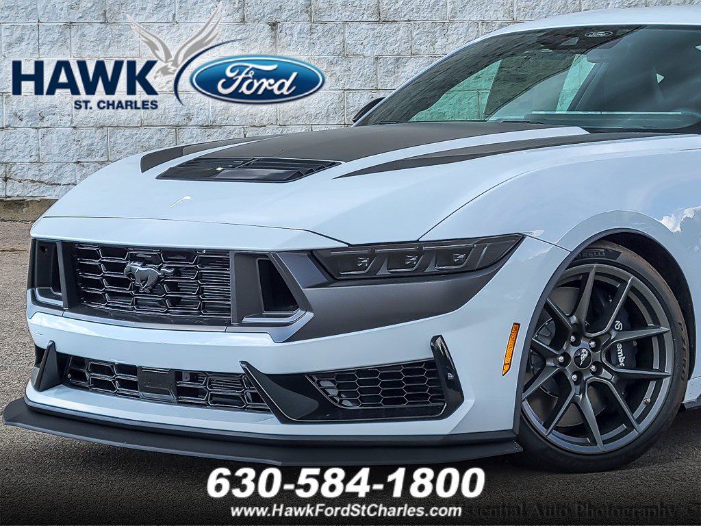 2025 Ford Mustang Dark Horse Premium photo 2