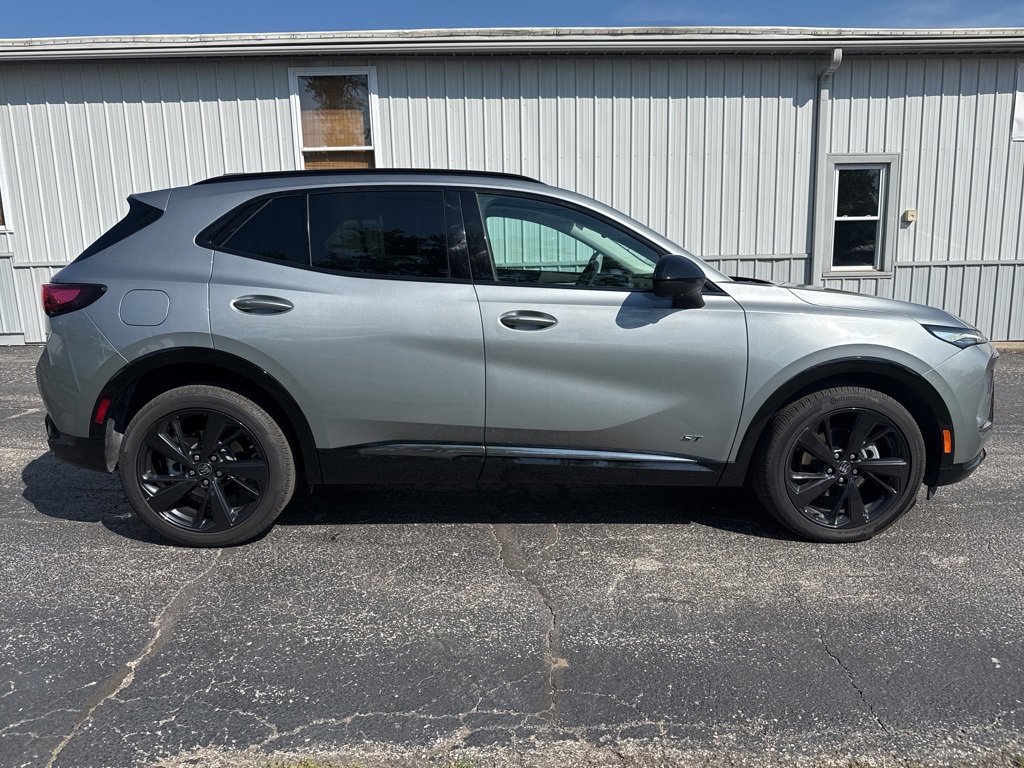 2025 Buick Envision Sport Touring photo 7
