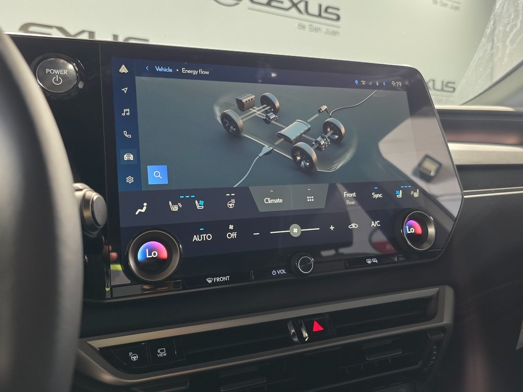 2025 Lexus RX 450h+ Luxury photo 18