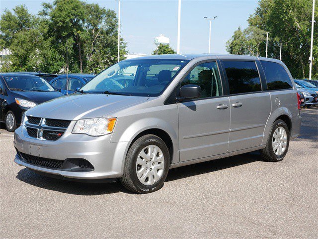 2017 Dodge Grand Caravan SE photo 3
