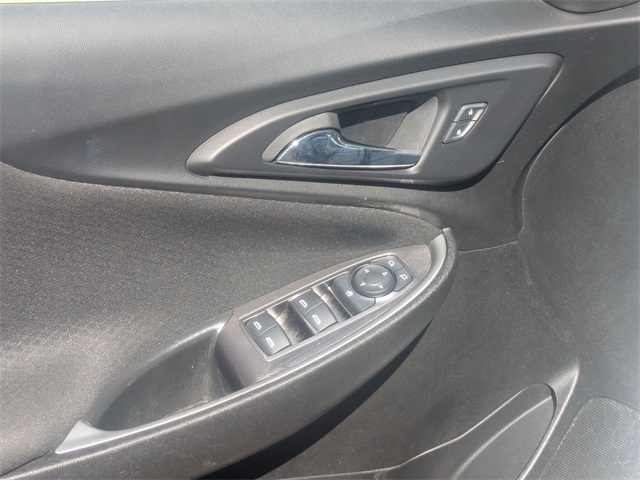 2023 Chevrolet Malibu LS photo 22