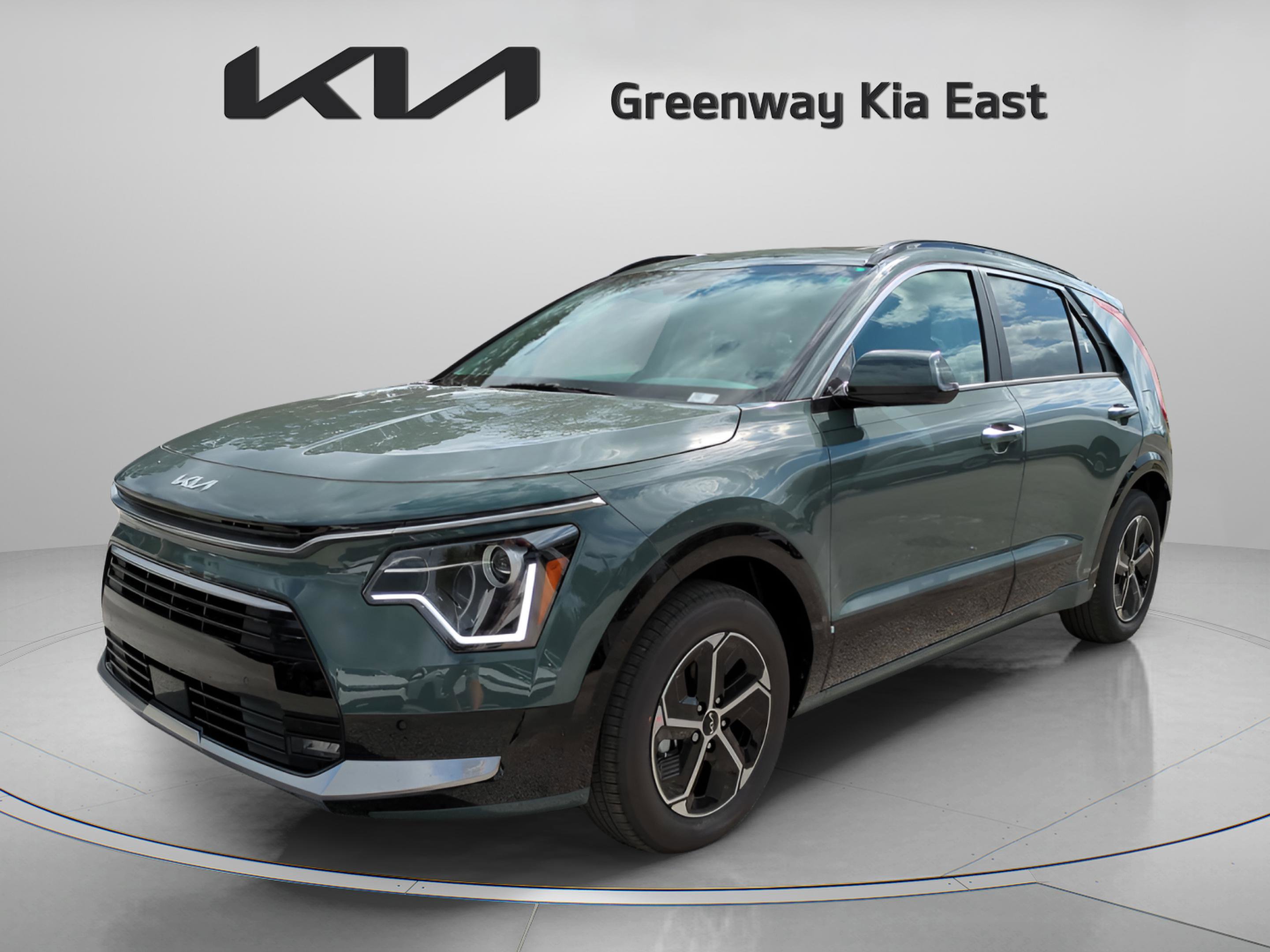 2026 Kia Niro SX photo 4