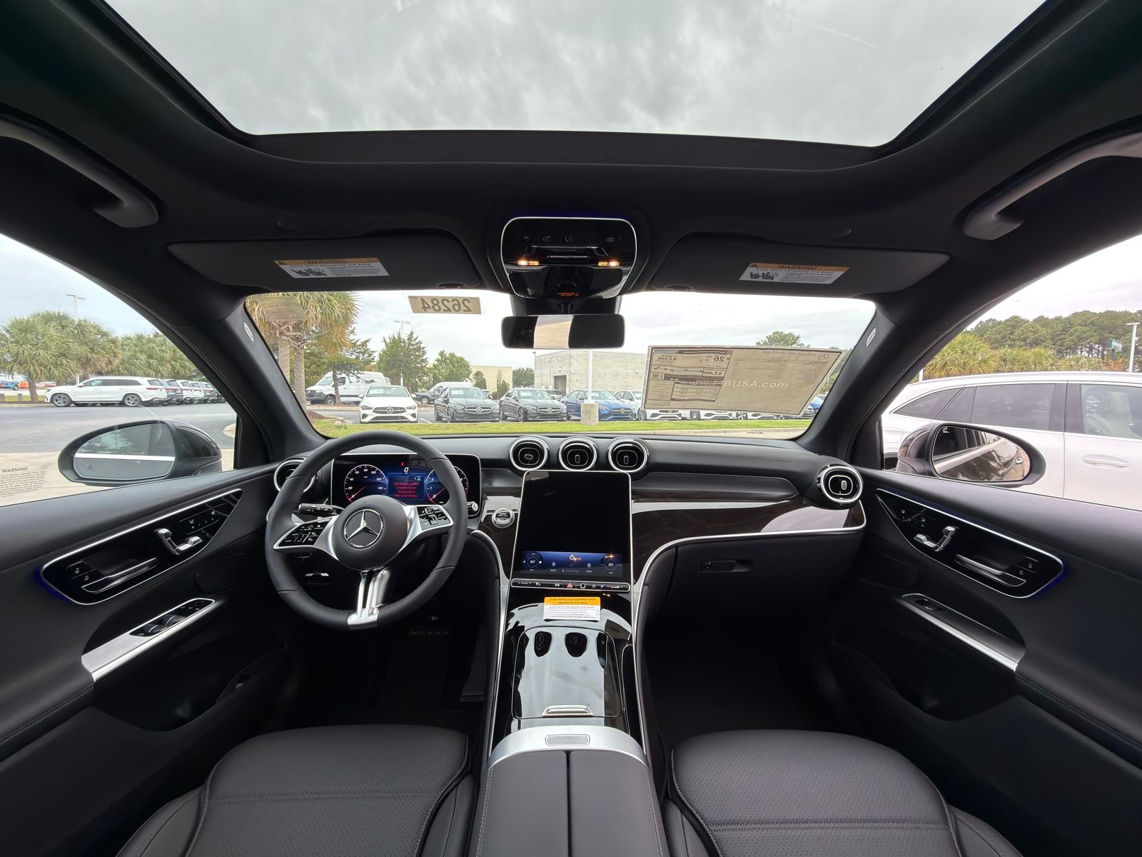 2026 Mercedes Benz GLC 300 4MATIC photo 2