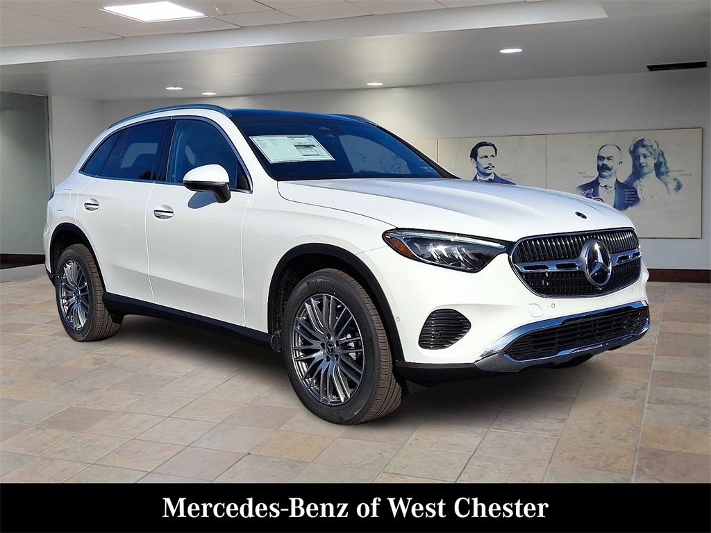 2026 Mercedes-Benz GLC Base's photo