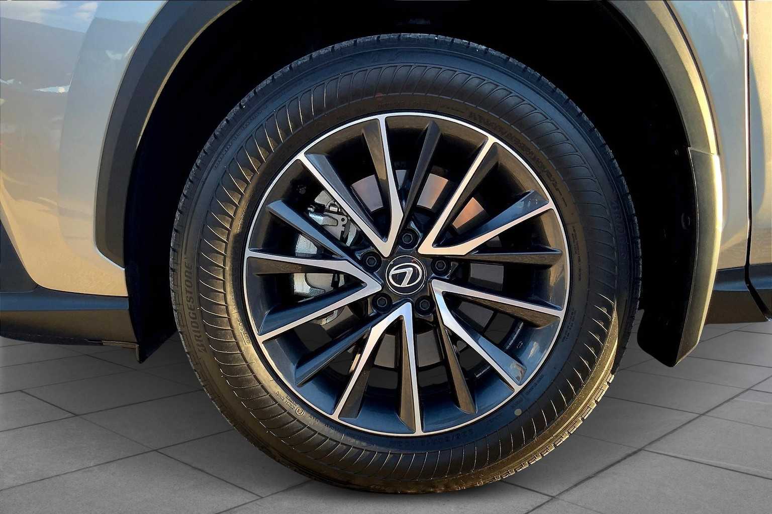 2024 Lexus NX 350 Premium photo 9