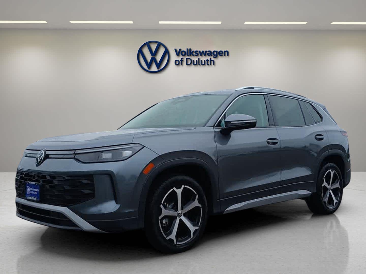 2025 Volkswagen Tiguan SE's photo