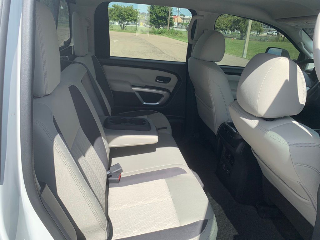 2023 Nissan Titan SV photo 24