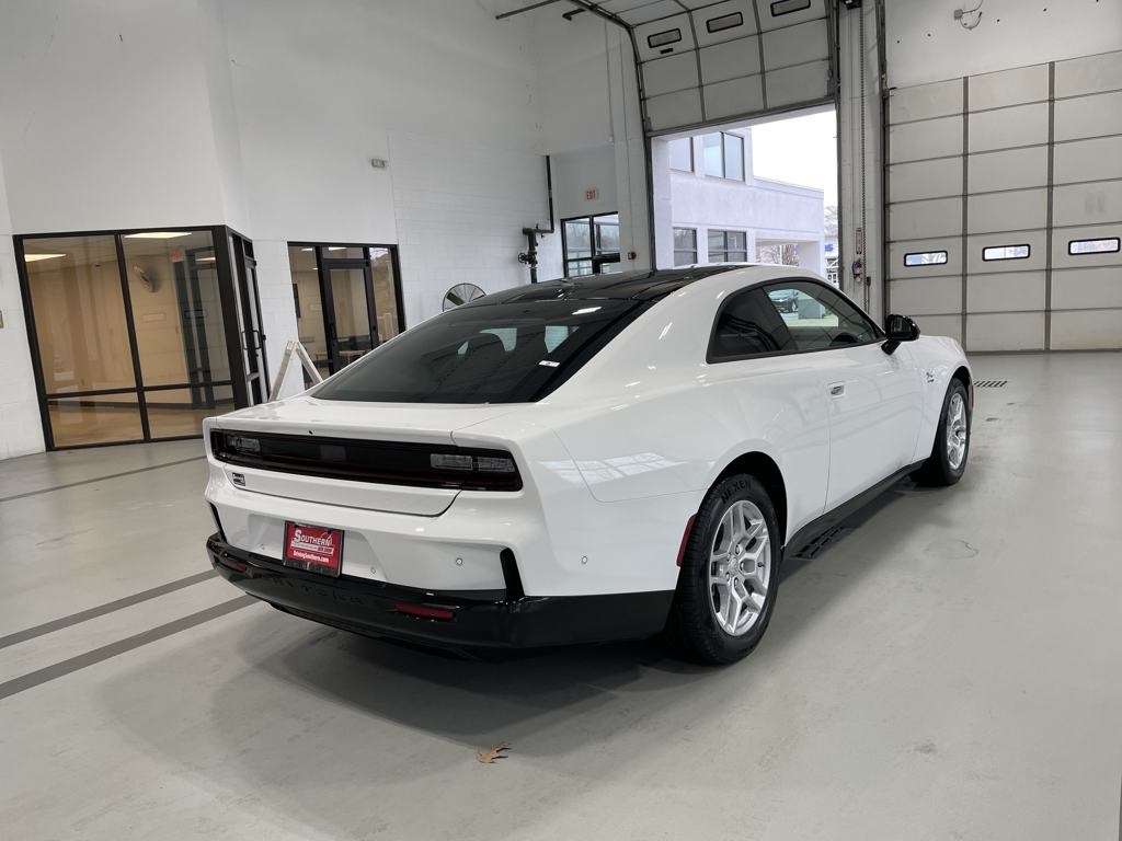2025 Dodge Charger R/T photo 5