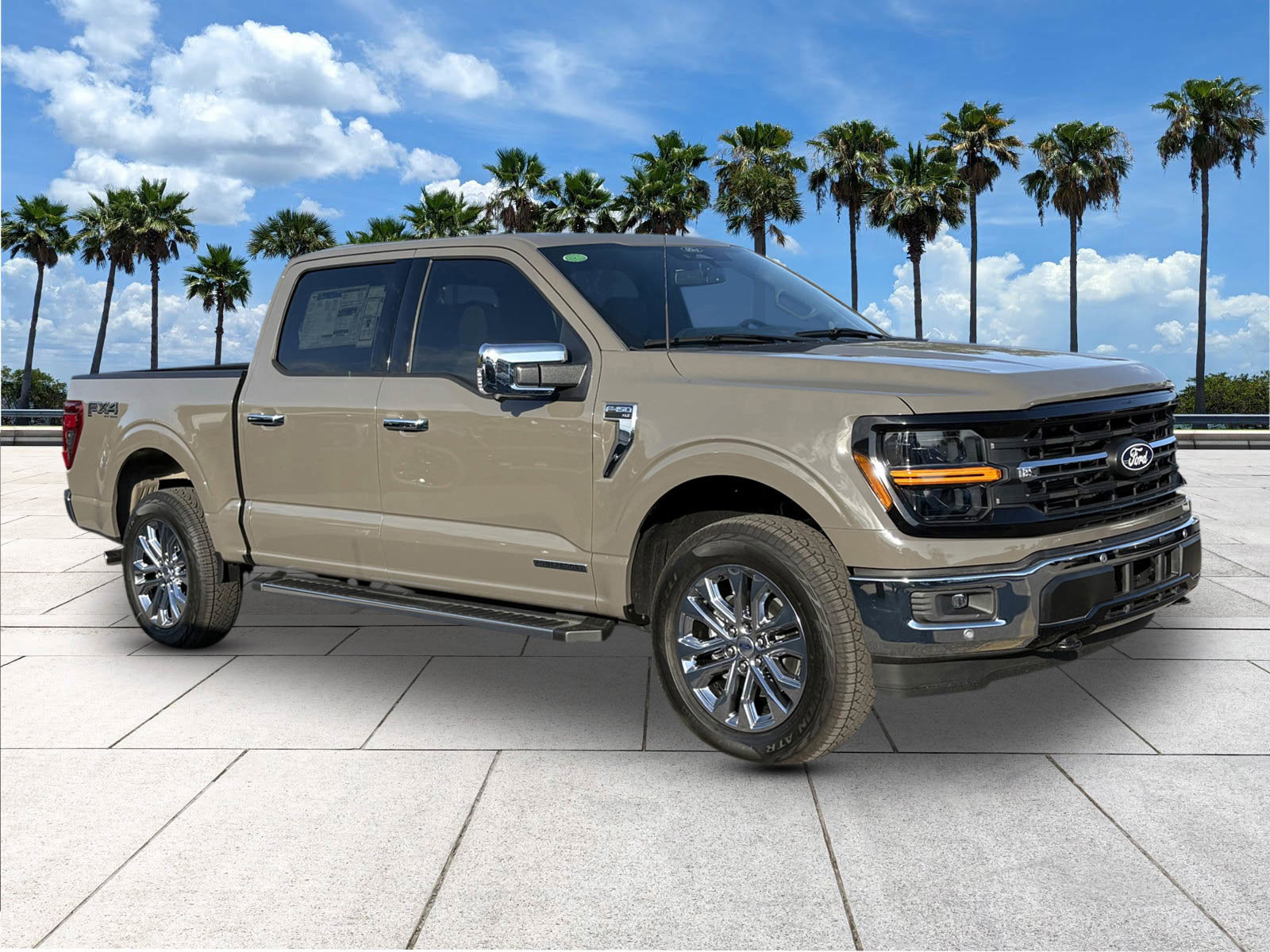 2025 Ford F-150 XLT photo 2