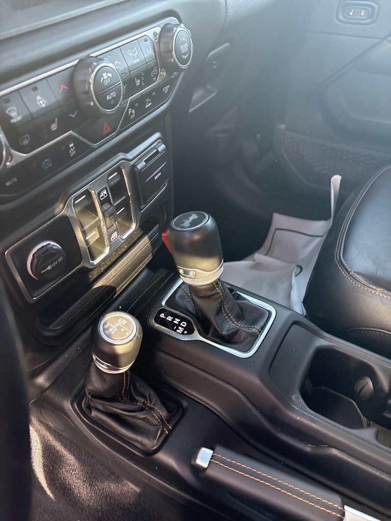 2021 Jeep Wrangler Unlimited Sahara 4xe photo 3