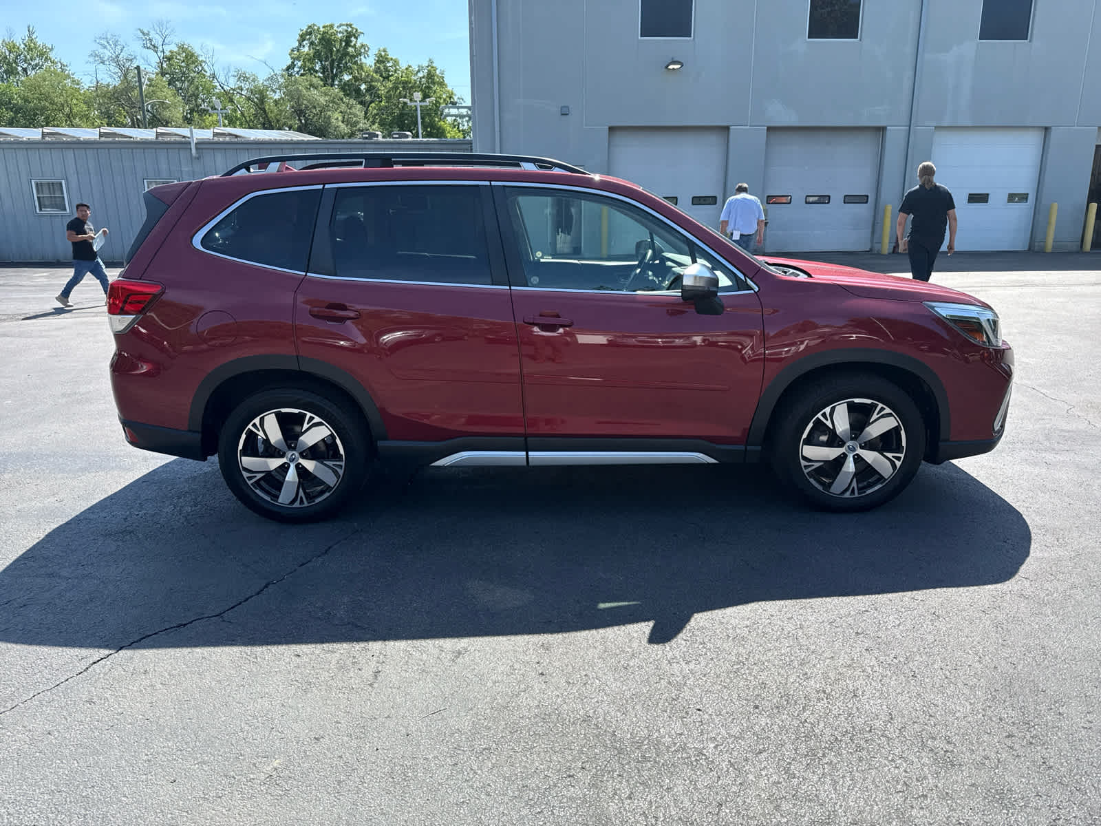 2021 Subaru Forester Touring photo 2