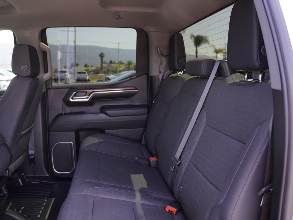 2024 Chevrolet Silverado 1500 LT photo 22