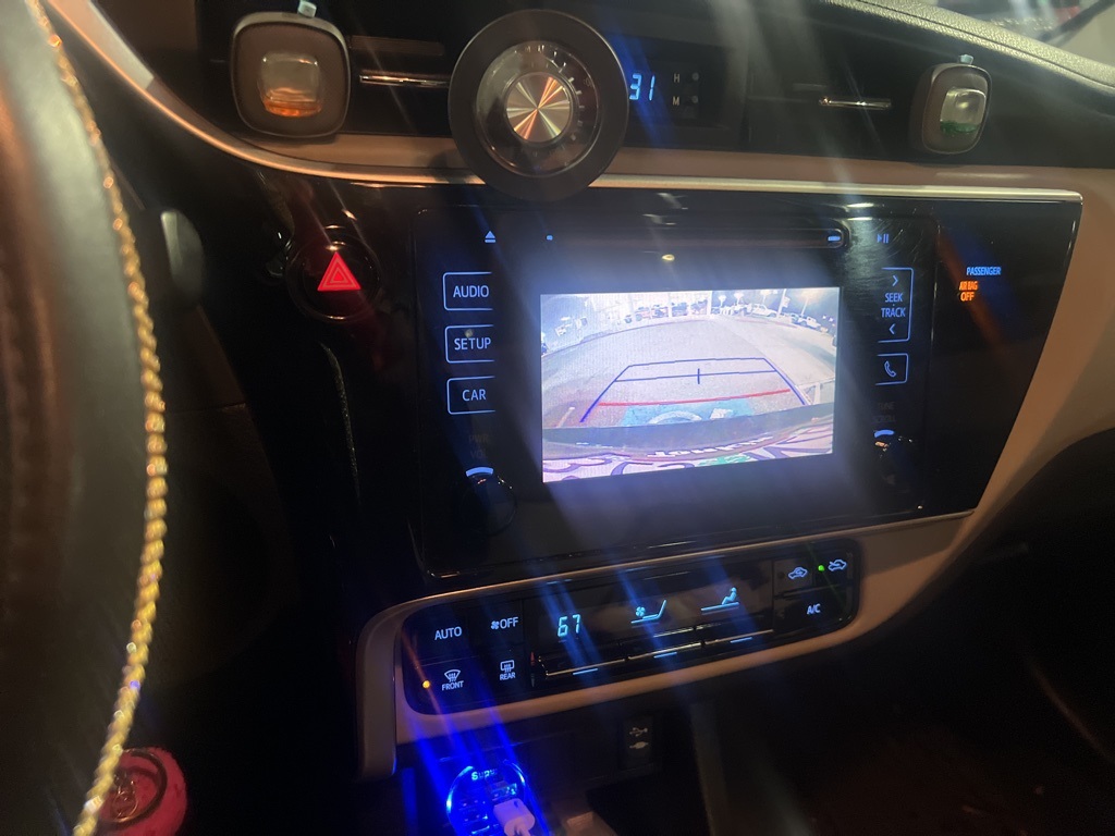 2018 Toyota Corolla LE photo 4