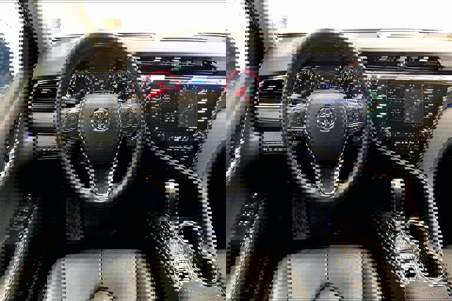 2019 Toyota Camry XSE V6 photo 4