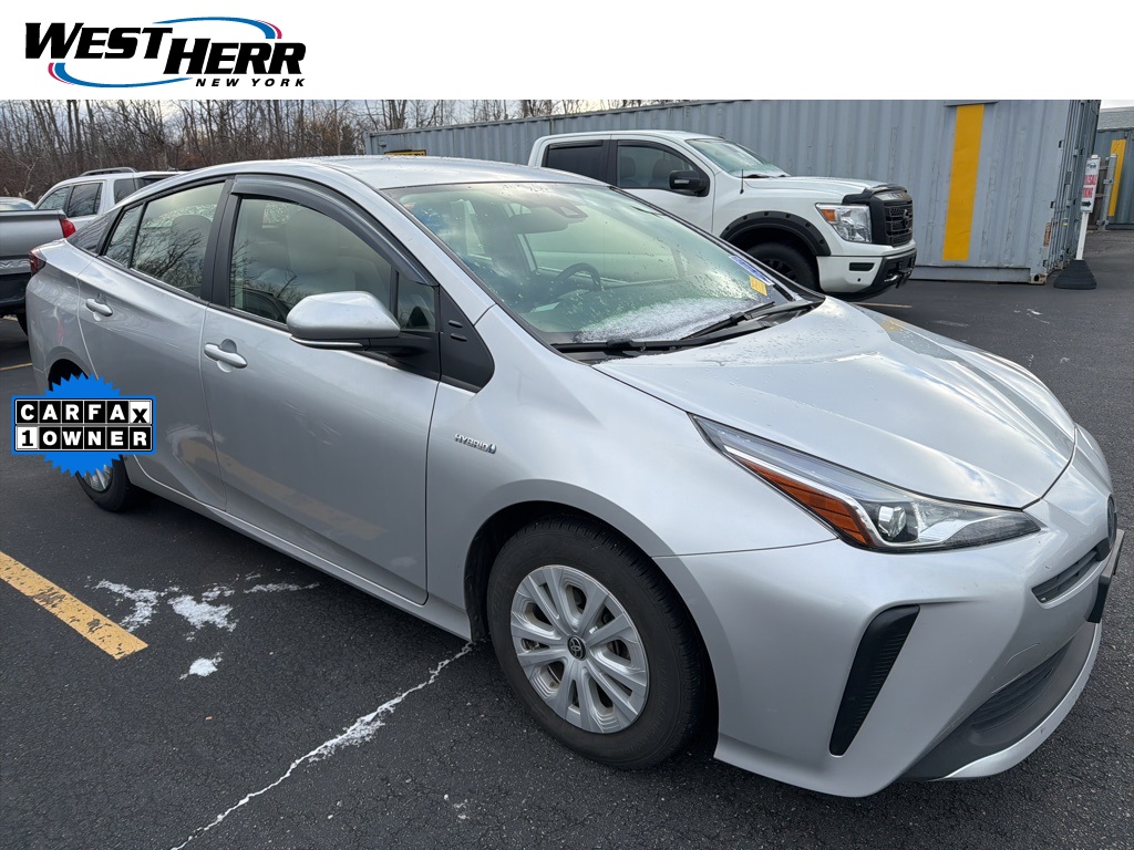 2019 Toyota Prius XLE