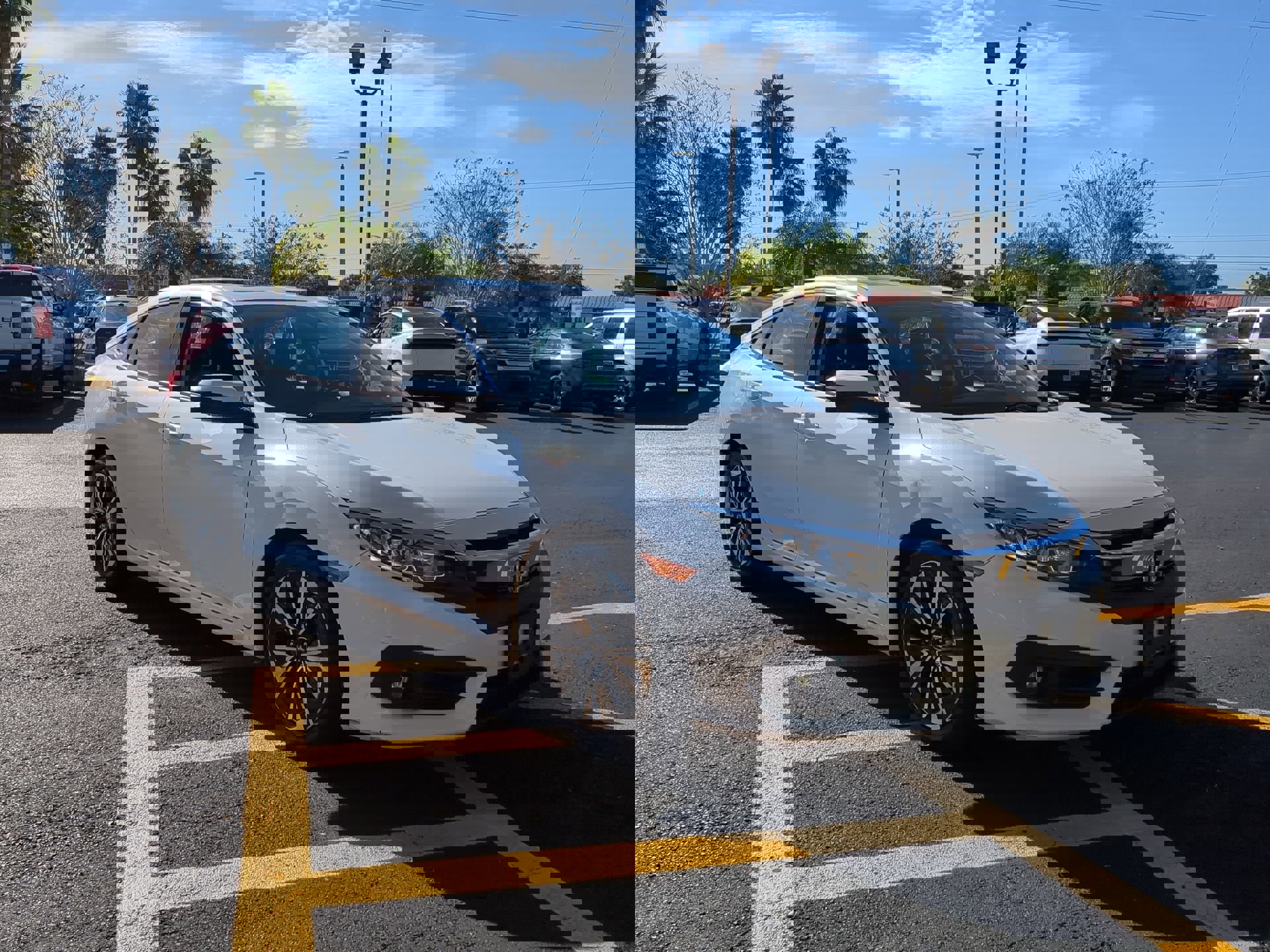 2017 Honda Civic EX-L's photo