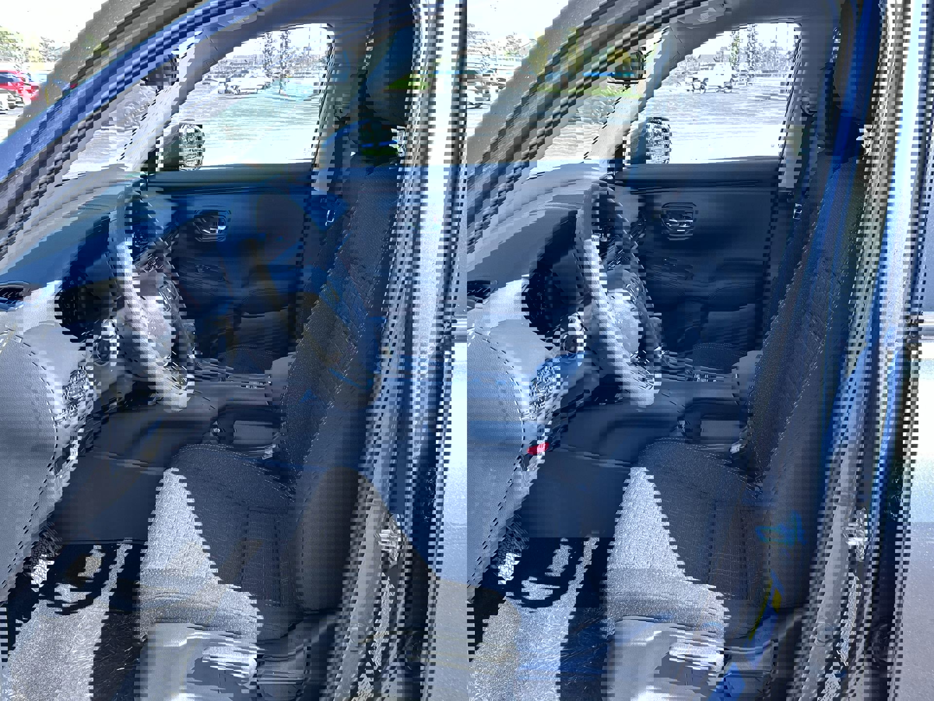 2026 Honda HR-V LX photo 10