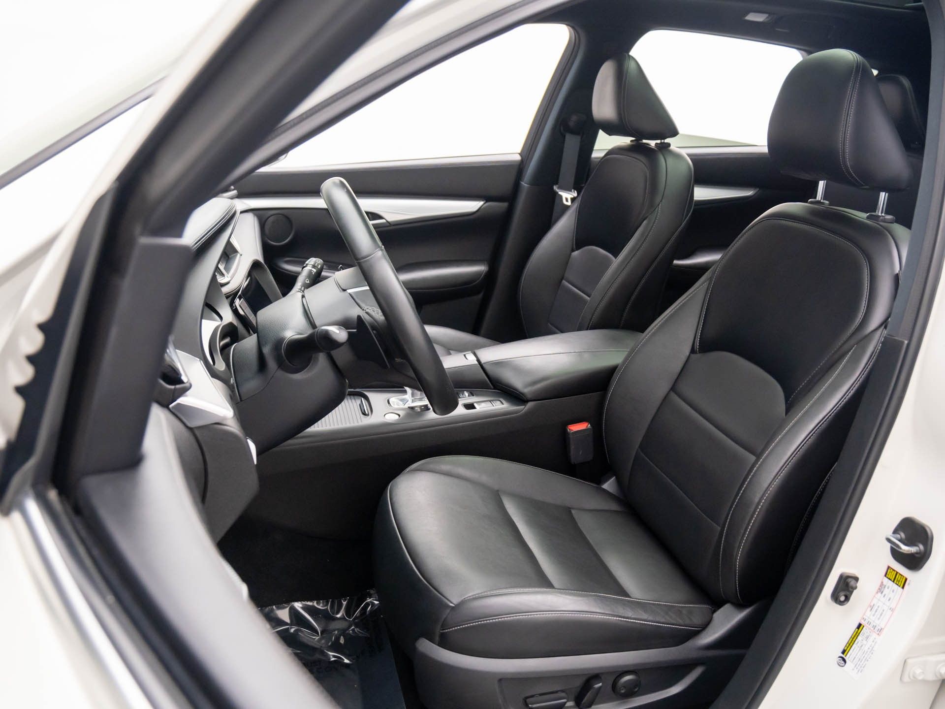 2020 Infiniti QX50 Essential AWD photo 14