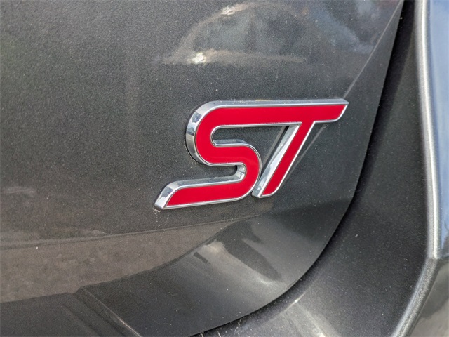 2020 Ford Explorer ST photo 13