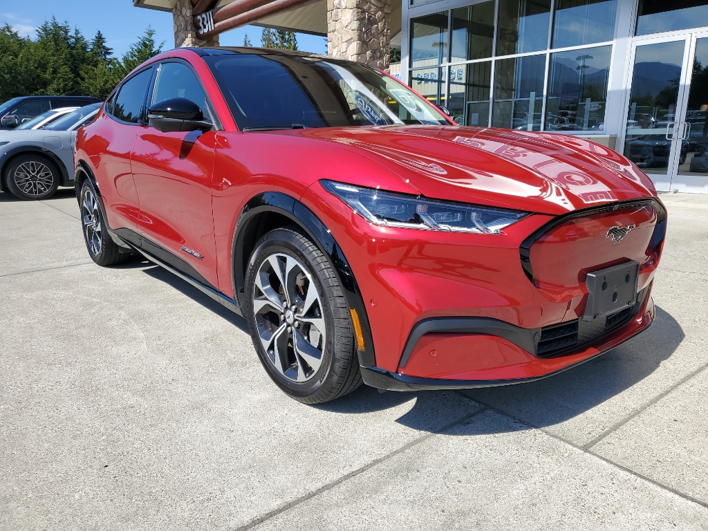 Used 2021 Ford Mustang Mach-E Premium AWD with VIN 3FMTK3SU4MMA56157 for sale in McMinnville, OR