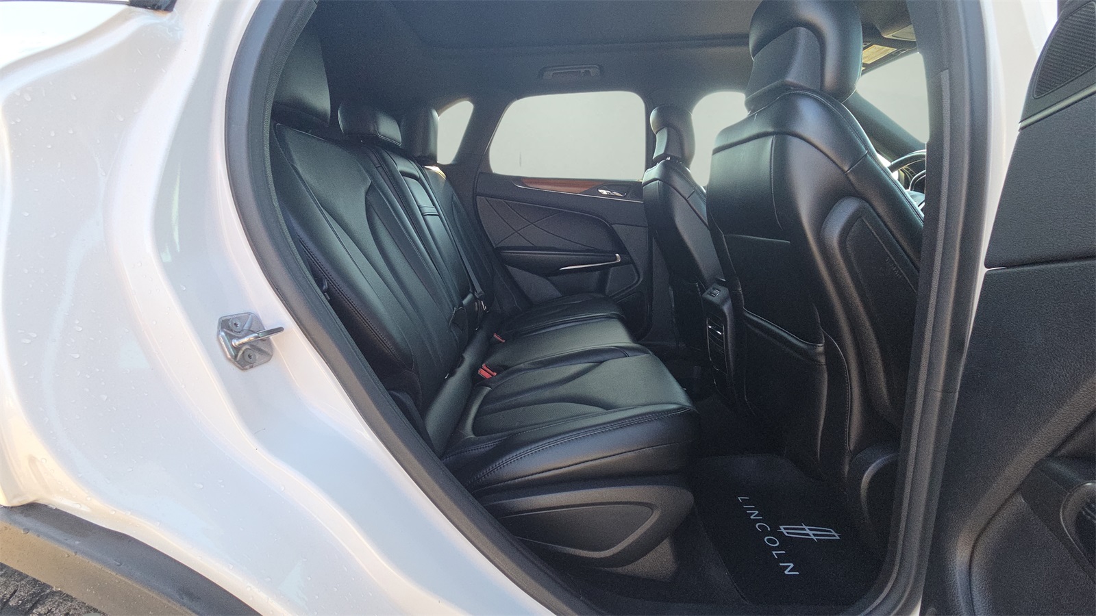 2016 Lincoln MKC Reserve photo 13