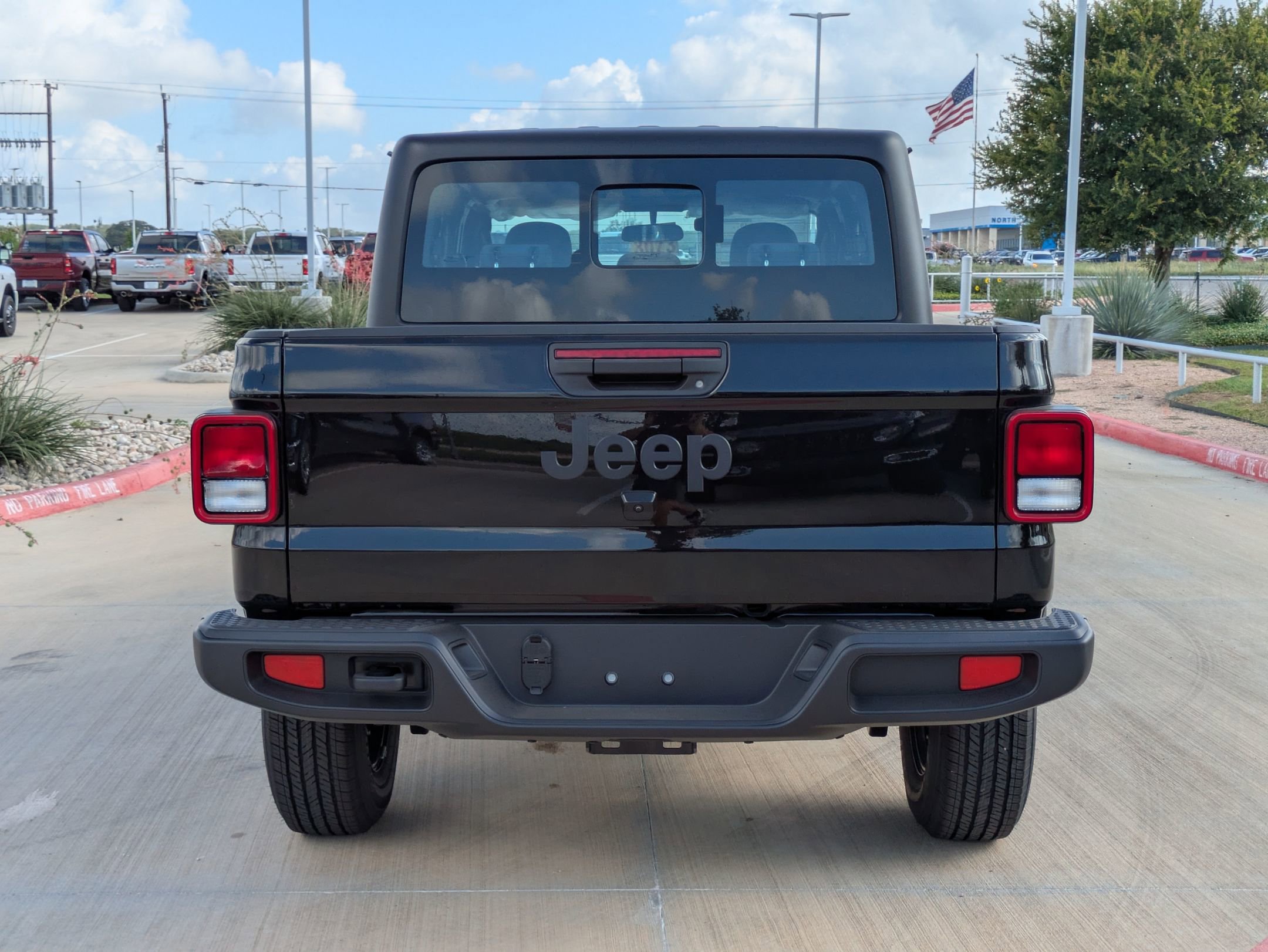 2025 Jeep Gladiator Sport photo 4