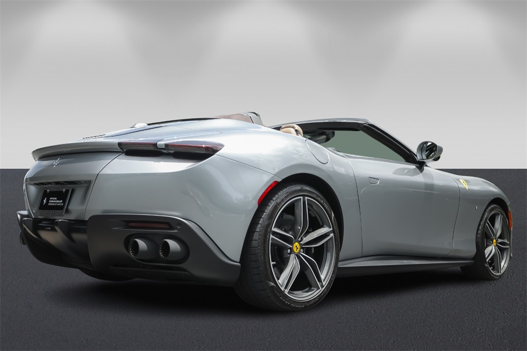 2024 Ferrari Roma Spider Base photo 3